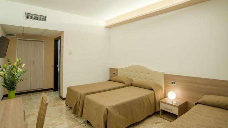 Hotel-Boomerang-Rome-room-2